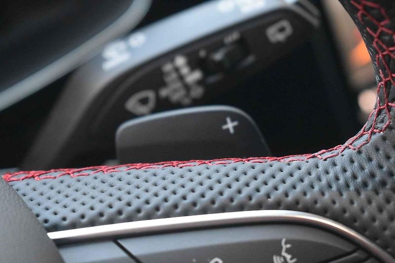 Audi SQ7 je velmi rychlé univerzální auto, ovšem s vyšší cenovkou