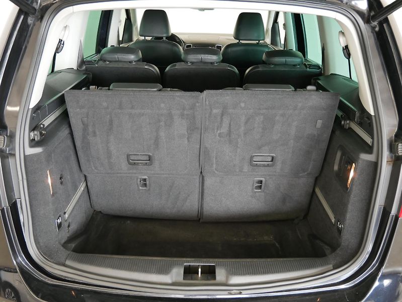 Volkswagen Sharan - fotka 23 z 25