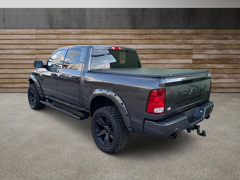 Dodge RAM (2022) +HEMI+CLASSIC+OFFROAD PAKET+ - fotka 5 z 19