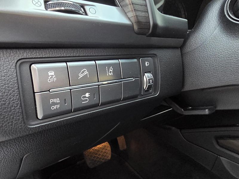 SsangYong Rexton 2.2-4x4-TAŽNÉ 3t-AUTOMAT - fotka 24 z 34