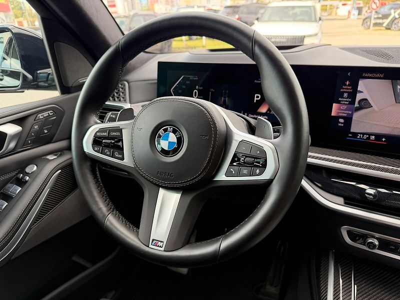 BMW X7 xDrive40d TOP stav - fotka 14 z 40