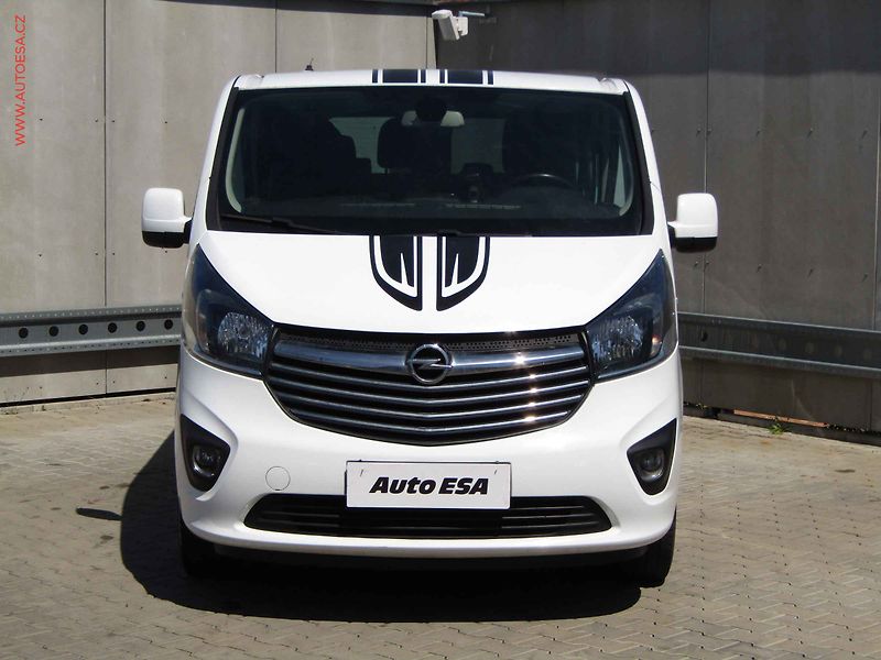 Opel Vivaro (2018) 1.6CDTi L2 9míst, 1.maj,ČR - fotka 2 z 23