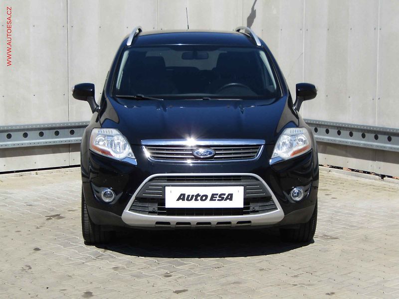 Ford Kuga (2011) 2.0 TDCi, AC, navi, park - fotka 2 z 19