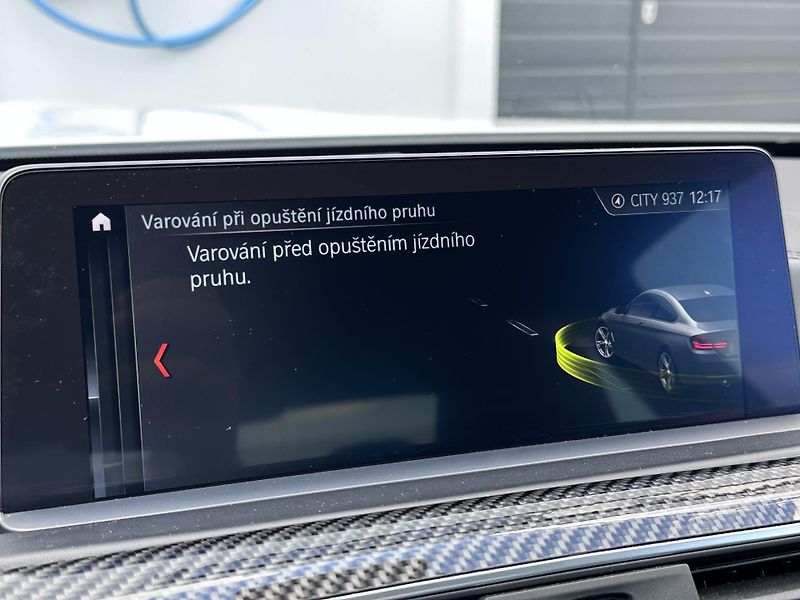BMW M4 Competition M-Performance - fotka 19 z 25