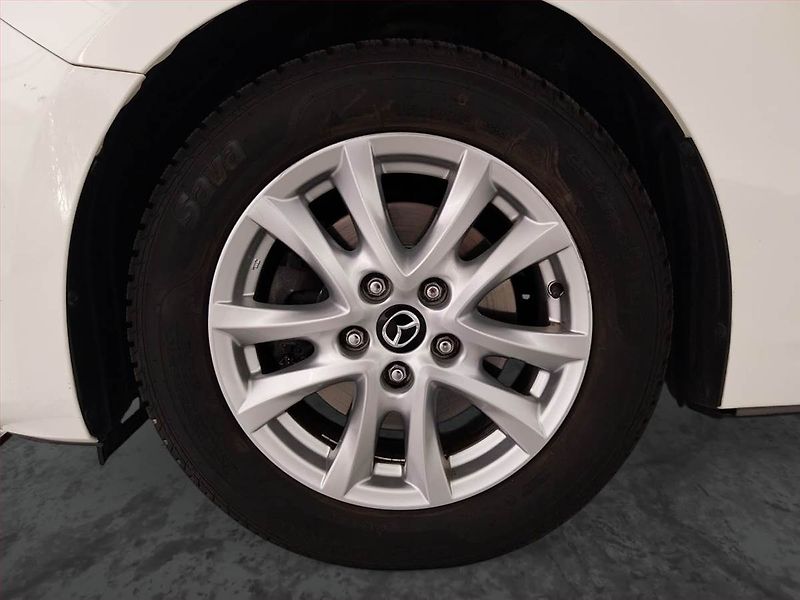 Mazda 3 (2015) 2.0 Skyactiv-G, Serv.kniha - fotka 15 z 23
