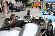 Na akci Jízda do vrchu a výstava historických vozidel se představilo na tři sta automobilů a motocyklů.