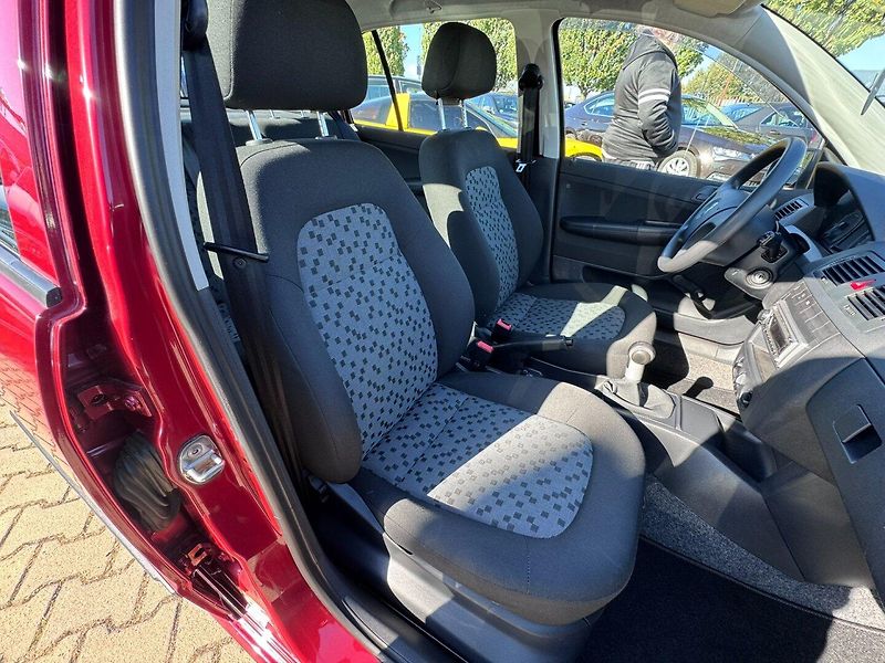 Škoda Fabia (2006) 1,4i 55 KW KILOMETRY STK - fotka 30 z 40