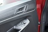 Volkswagen Caddy (2022) California 2.0 TDI 90kW DSG - náhled 16