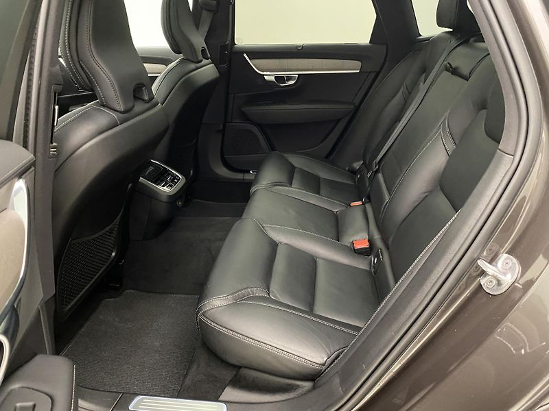 Volvo V90 CC B5 AWD BRIGHT PLUS AUT CZ - fotka 5 z 49