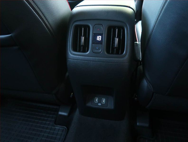 Hyundai Tucson (2022) N-Line 1.6 T-GDI 48V MHEV - fotka 28 z 34