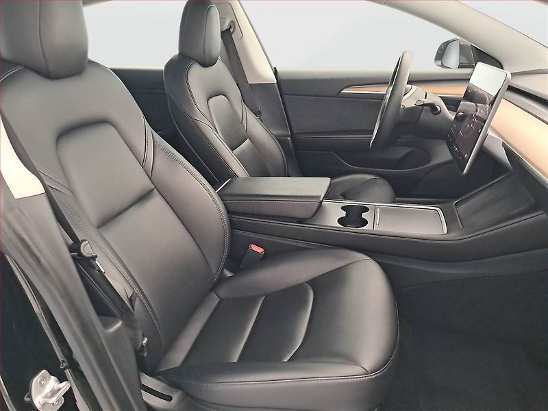 Tesla Model 3 (2021) Long Range 4WD 82kWh, SoH 87% - fotka 9 z 21