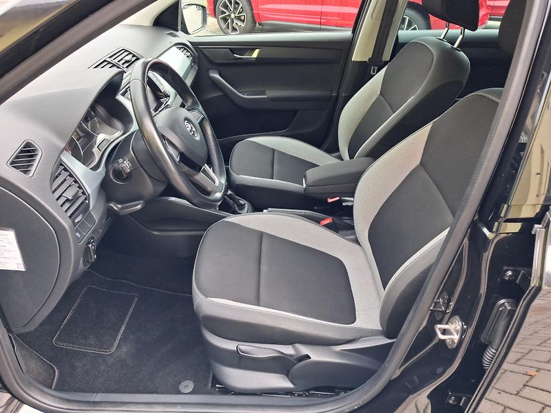 Škoda Fabia (2016) 1,2 TSi 81kw LED 1.MAJ. NAVI - fotka 11 z 40