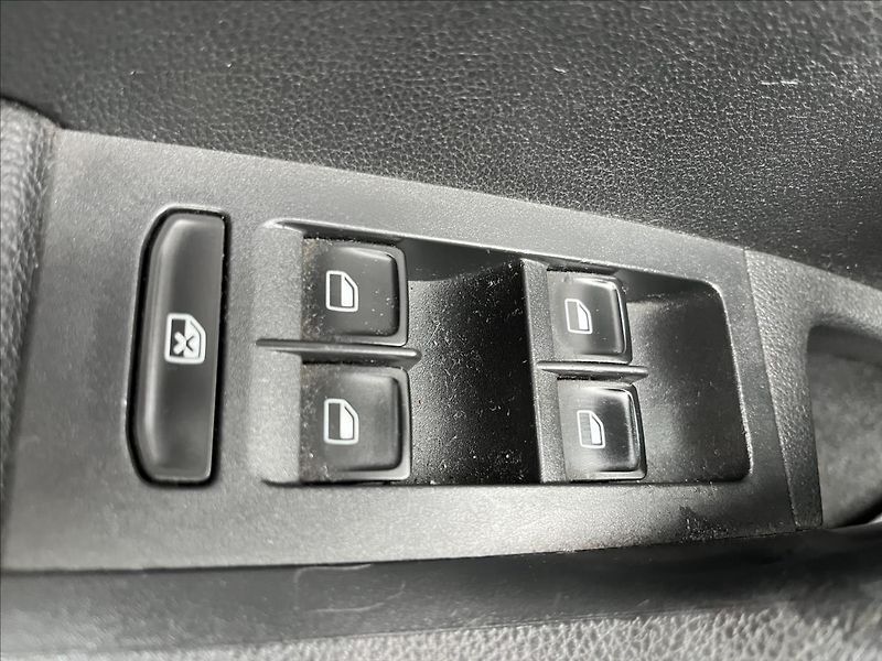 Škoda Octavia 2,0 TDi 110KW KLIMA ROZVODY - fotka 27 z 36