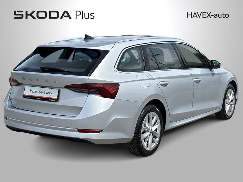 Škoda Octavia (2022) Combi 2.0 TDI DSG Style+ - fotka 2 z 31