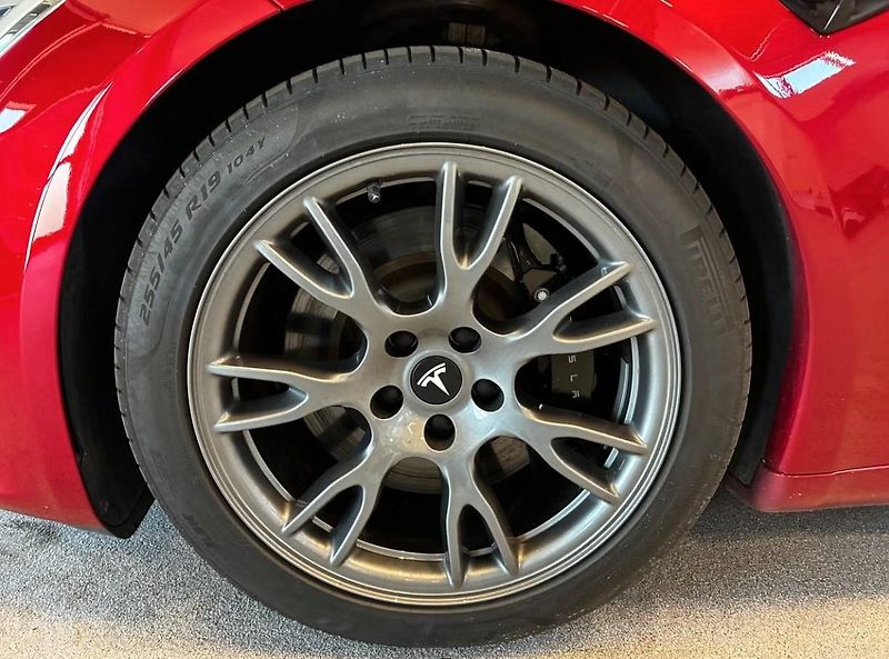 Tesla Model S LR AWD Vzduch Yoke Pano Matrix - fotka 15 z 21