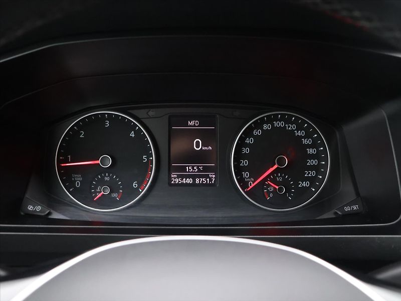 Volkswagen Caravelle 2,0 TDI 110KW DSG 8-Míst Tažné - fotka 15 z 26