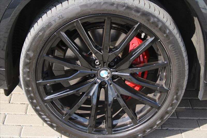 BMW X5 xDrive 30d M PAKET ZÁRUKA ČR - fotka 9 z 37