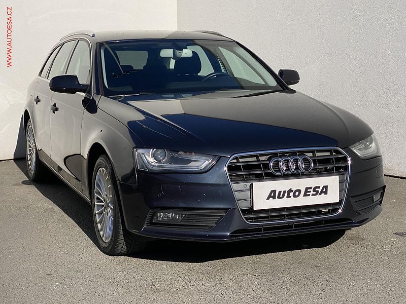 Audi A4 (2013) 2.0 TDi Avant, AC, xenon - fotografie inzerátu