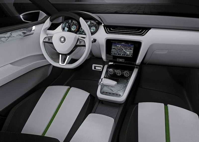 Škoda začíná s odtajňováním velkého rodinného elektromobilu