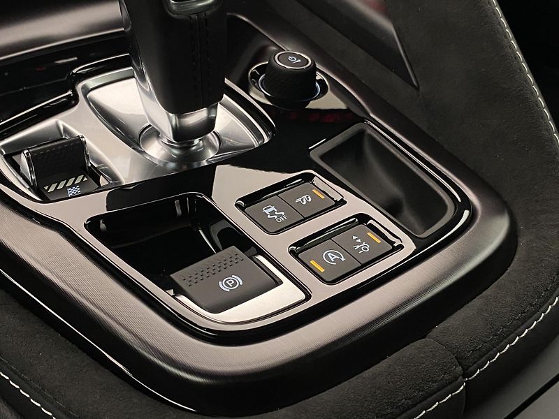 Jaguar F-Type SVR 5.0 423kW AWD CZ 1.MAJITEL - fotka 25 z 42