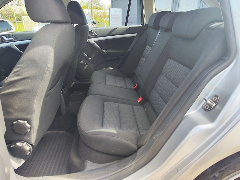 Škoda Octavia 1.4 TSi/90kW Ambition - fotka 12 z 23