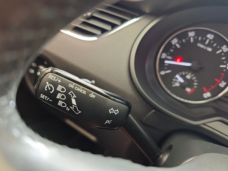 Škoda Octavia (2013) 1.4 TSi Elegance Tempomat - fotka 21 z 42