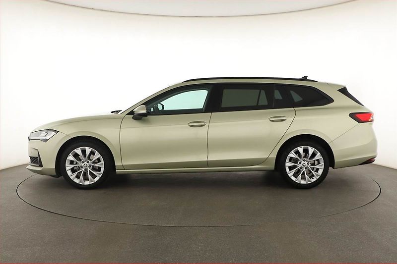Škoda Superb (2024) 2.0 TDI - fotka 3 z 20