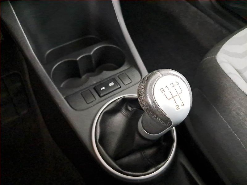 Škoda Fabia (2009) 1.2, po STK, jezdí výborně - fotka 13 z 17