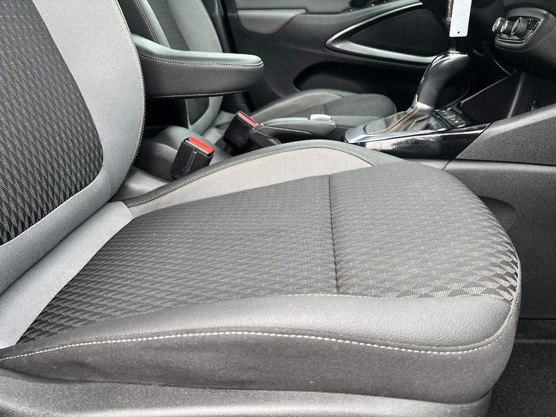 Opel Crossland X 1.2T AUTOMAT NOVÉ ROZVODY - fotka 37 z 48