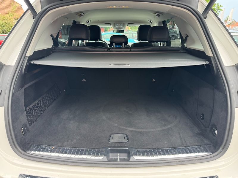 Mercedes-Benz GLE (2019) 350D AMG Line 4Matic - fotka 22 z 30