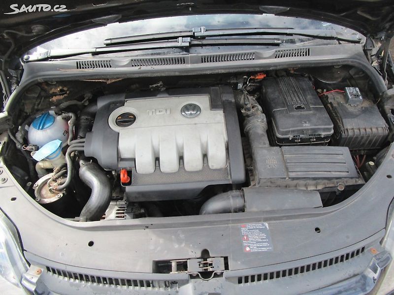Volkswagen Golf Plus 1,9TDI - 77KW - NOVÁ STK - fotka 21 z 21