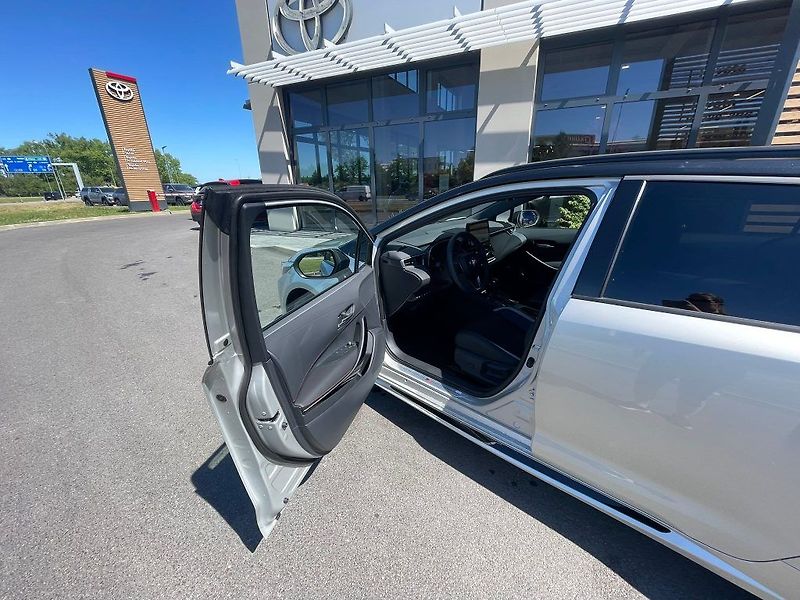 Toyota Corolla 2.0 Hybrid Automat GR SPORT - fotka 13 z 29
