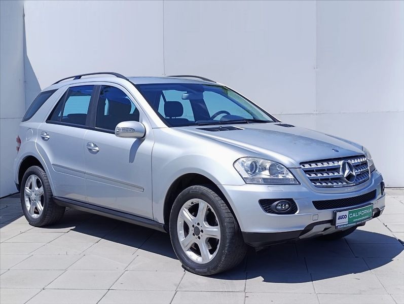 Mercedes-Benz Třídy M 3,0 320 CDi 4Matic,Navi,Xenony - fotka 5 z 36