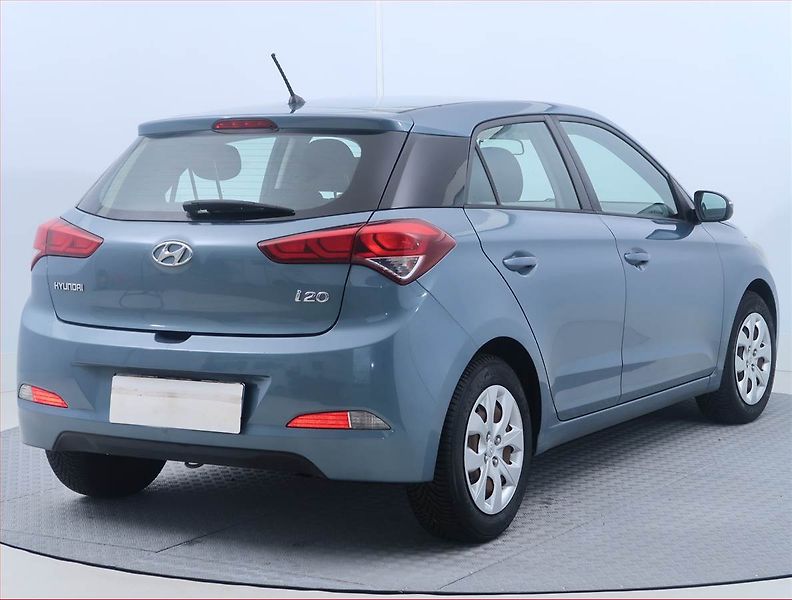 Hyundai i20 (2016) 1.2 - fotka 5 z 14