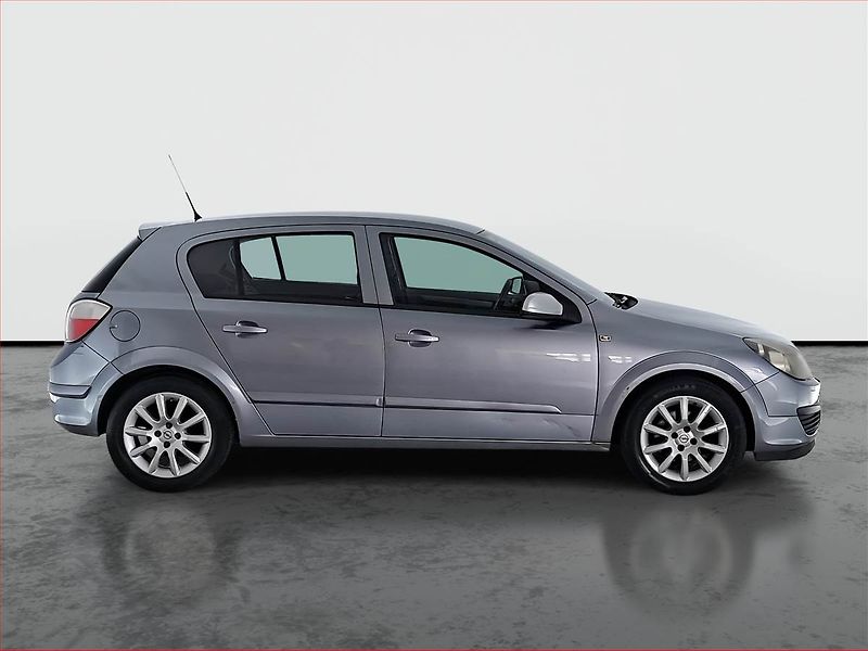 Opel Astra (2006) 1.6 16V, nová STK, Tažné - fotka 6 z 11
