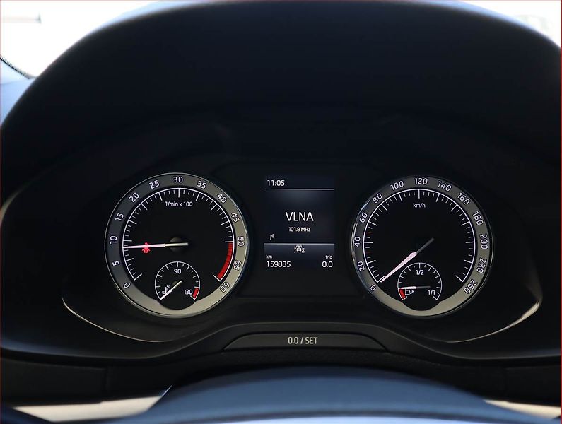 Škoda Karoq (2022) Ambition 2.0 TDI - fotka 11 z 23