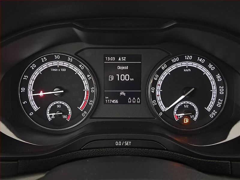 Škoda Karoq (2019) Ambition 2.0 TDI, Navi - fotka 11 z 19