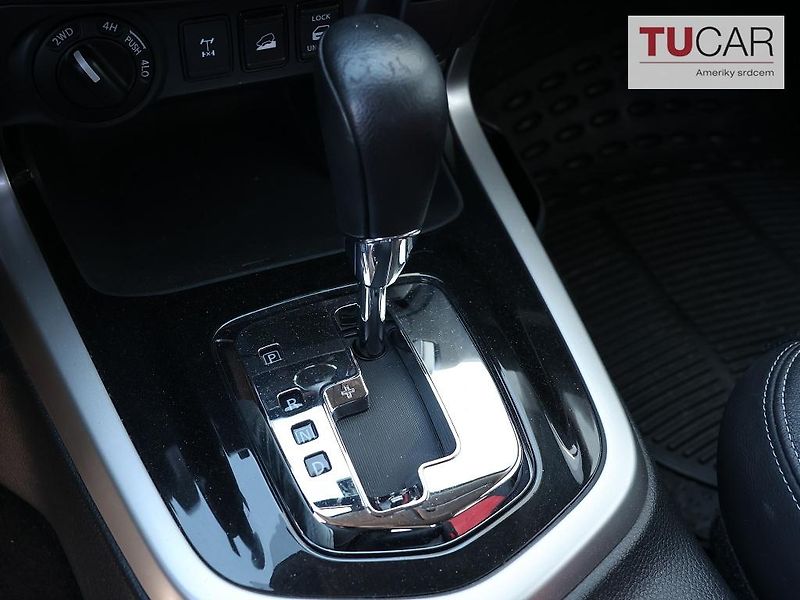 Nissan Navara (2019) 2.2 DIesel Automat  - fotka 32 z 38