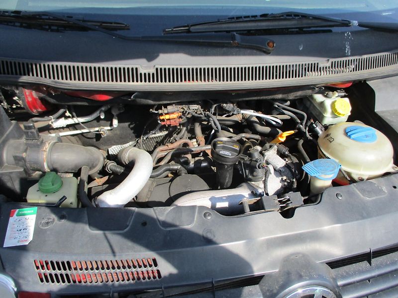 Volkswagen Transporter (2009) 2,5 TDi servis doložen - fotka 9 z 9