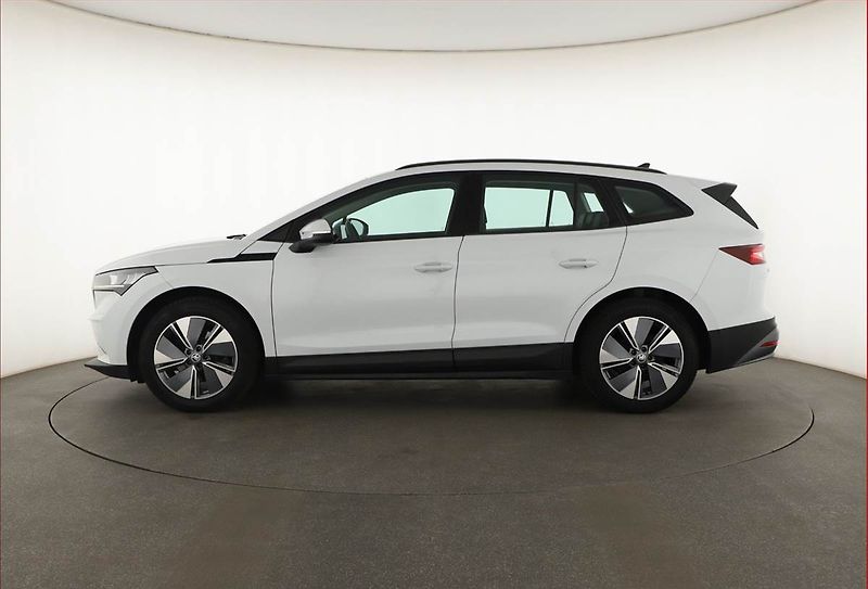 Škoda Enyaq (2022) 60 (62 kWh), SoH 92% - fotka 3 z 21