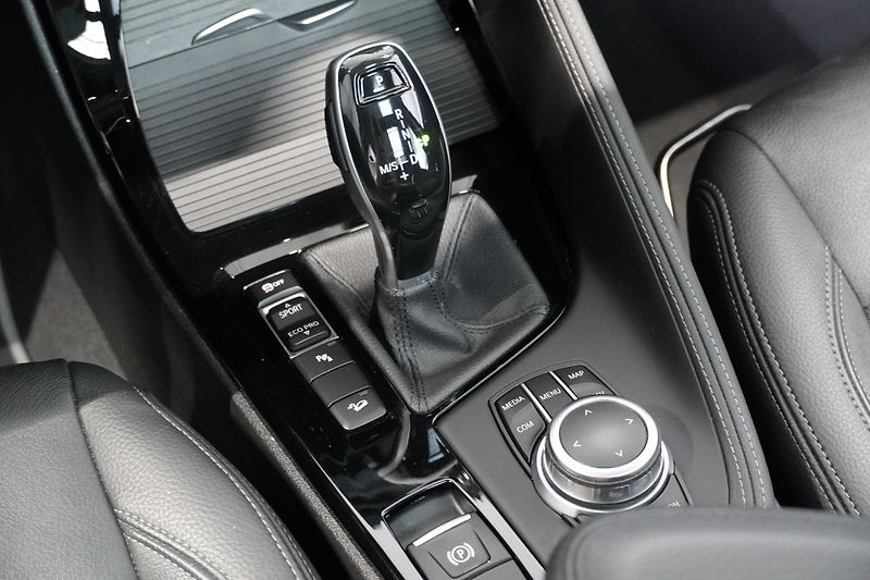 BMW X1 Xdrive20d,ČR,ACC,Tažné,Pano - fotka 25 z 37