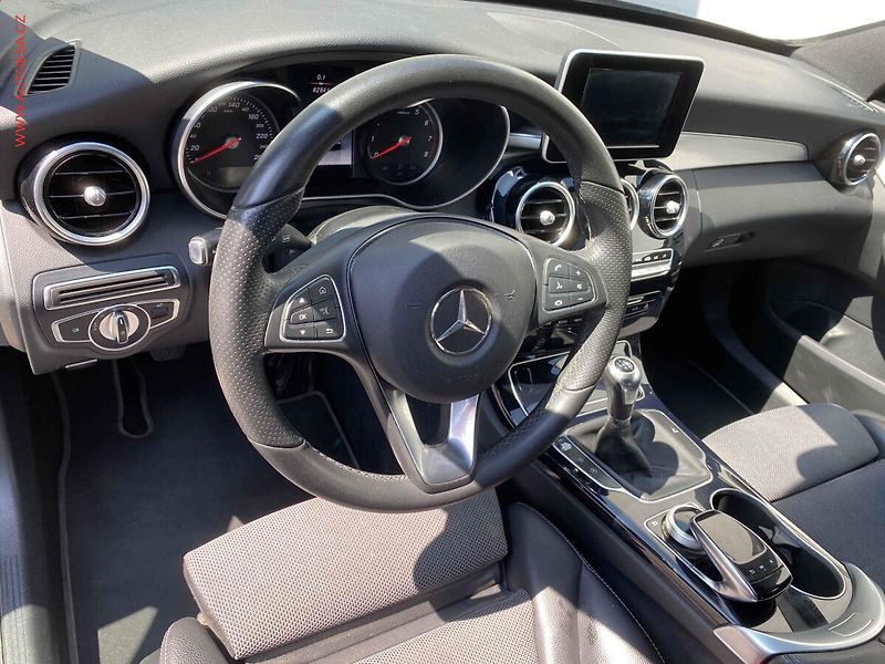 Mercedes-Benz Třídy C (2017) 2.0T C200, Avantgarde, LED - fotka 13 z 18