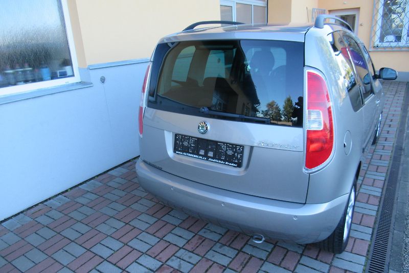 Škoda Roomster 1.4i AUT. KLIMA SADA KOL - fotka 7 z 20