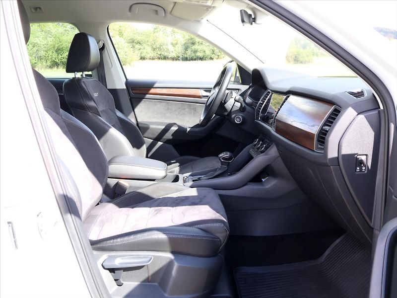 Škoda Kodiaq 2,0 TDI 147kW DSG Scout 4x4 CZ - fotka 13 z 35