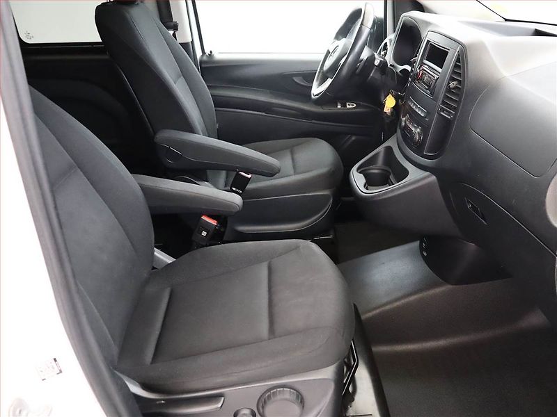 Mercedes-Benz Vito (2017) 114 CDI, Bus, 5Míst - fotka 7 z 13