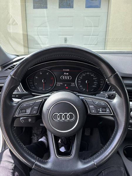 Audi A5 (2017) 2.0 TDI, servisováno - fotka 8 z 14