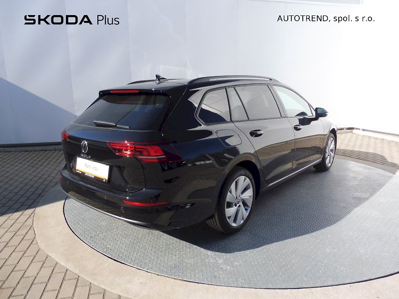 Volkswagen Golf Variant (2026) People 1,5 TSI 85kW - fotka 2 z 26