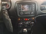 Jeep Renegade (2015) 1.4 MultiAir, Automat - náhled 12