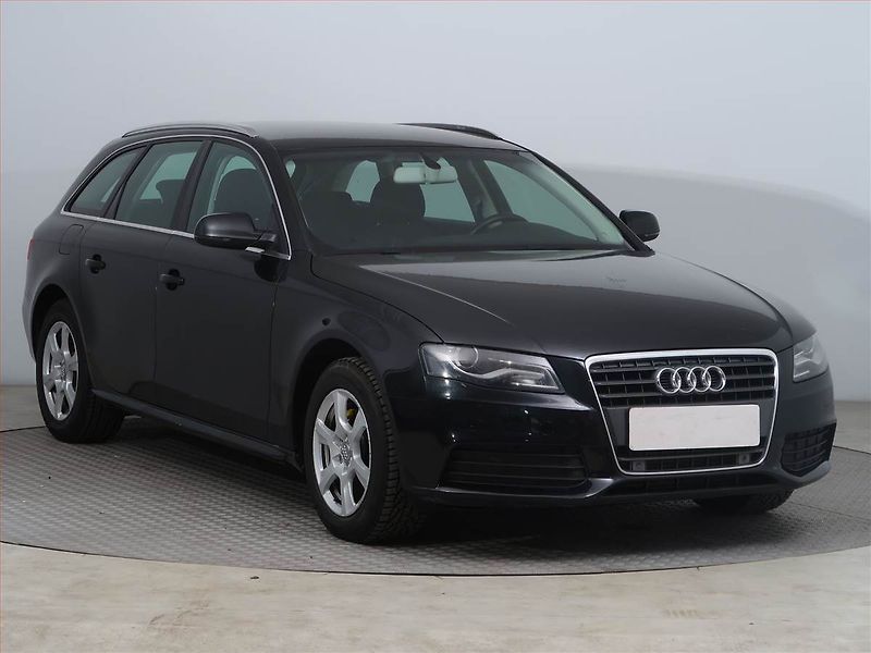 Audi A4 (2010) 2.0 TDI, Automat, Xenony - fotografie inzerátu