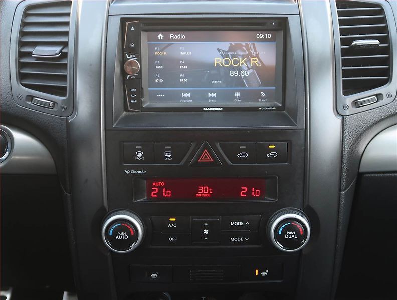 Kia Sorento (2011) 2.2 CRDi, 4X4, Automat - fotka 12 z 20